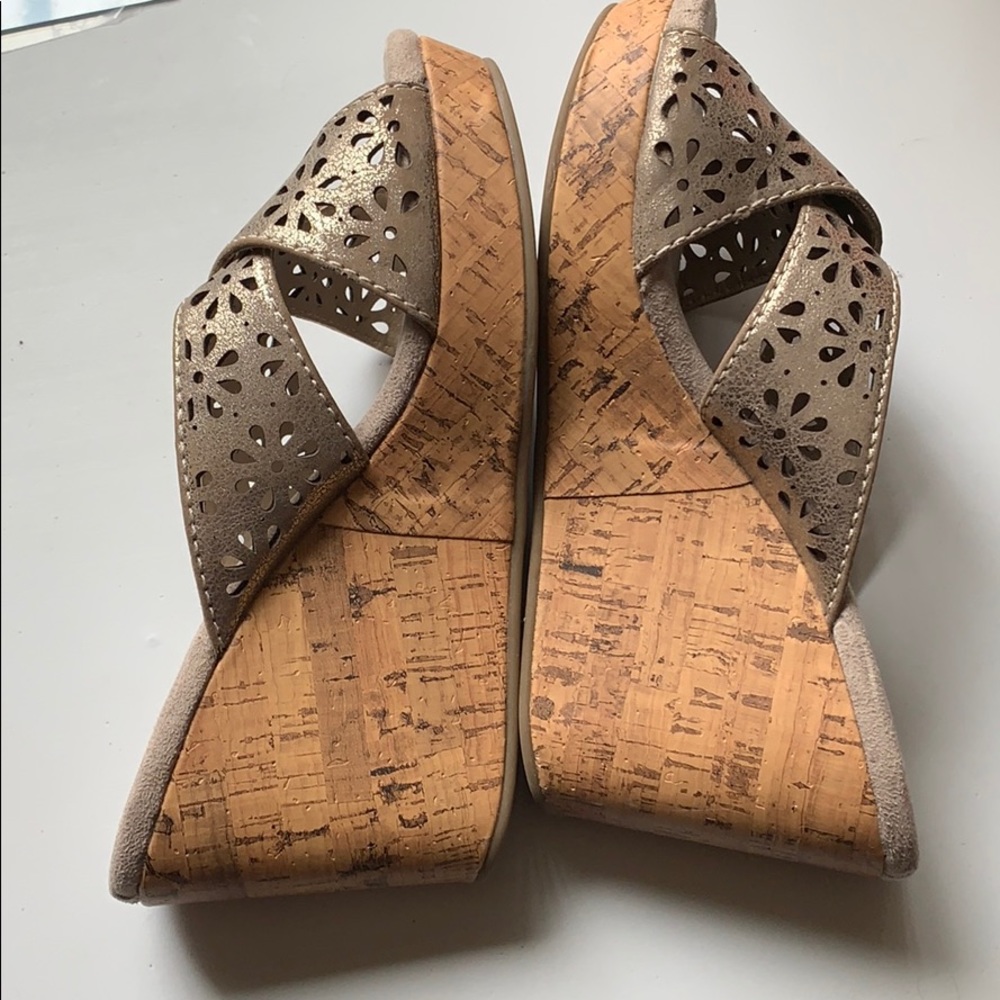 Wedges - Picture 7 of 7